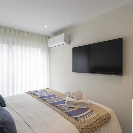 14th Street - Villa Espinho (Aveiro)